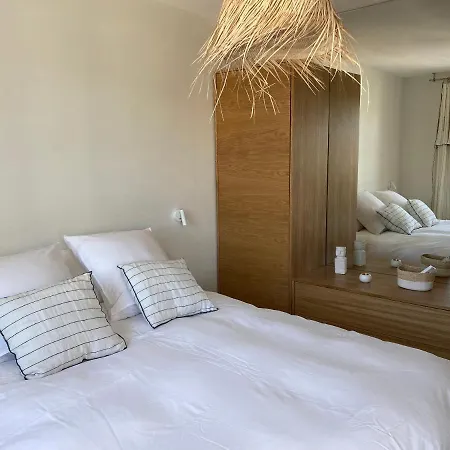 Lostane - Sur Le Toit