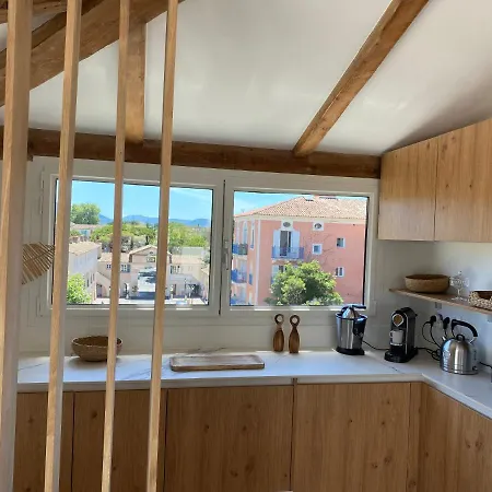 Lostane - Sur Le Toit 4* Гримо