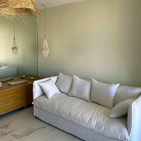 Hotel apartamentowy Lostane - Sur Le Toit 4*