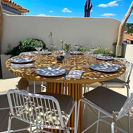 Lostane - Sur Le Toit Grimaud