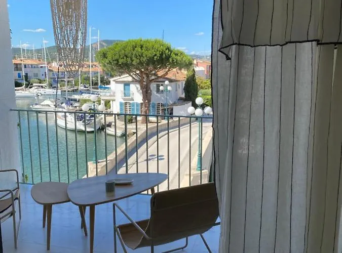 Lostane - Sur Le Toit Grimaud