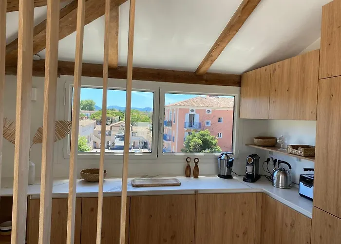 Lostane - Sur Le Toit 4* Grimaud